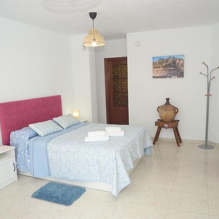 Habitacion Grande Con Terraza Privada, Malaga Centro Екстериор снимка