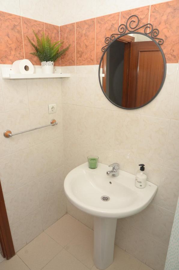 Habitacion Grande Con Terraza Privada, Malaga Centro Екстериор снимка