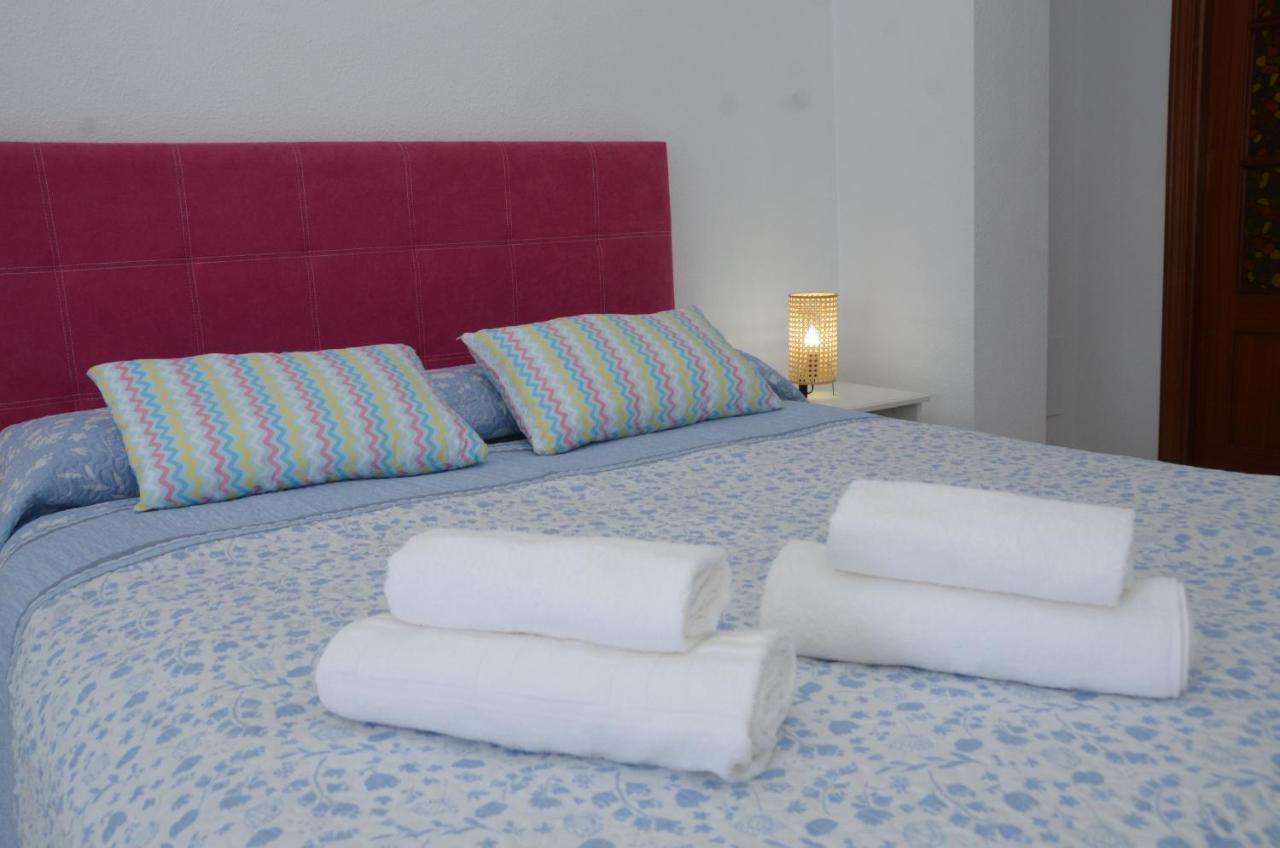 Habitacion Grande Con Terraza Privada, Malaga Centro Екстериор снимка