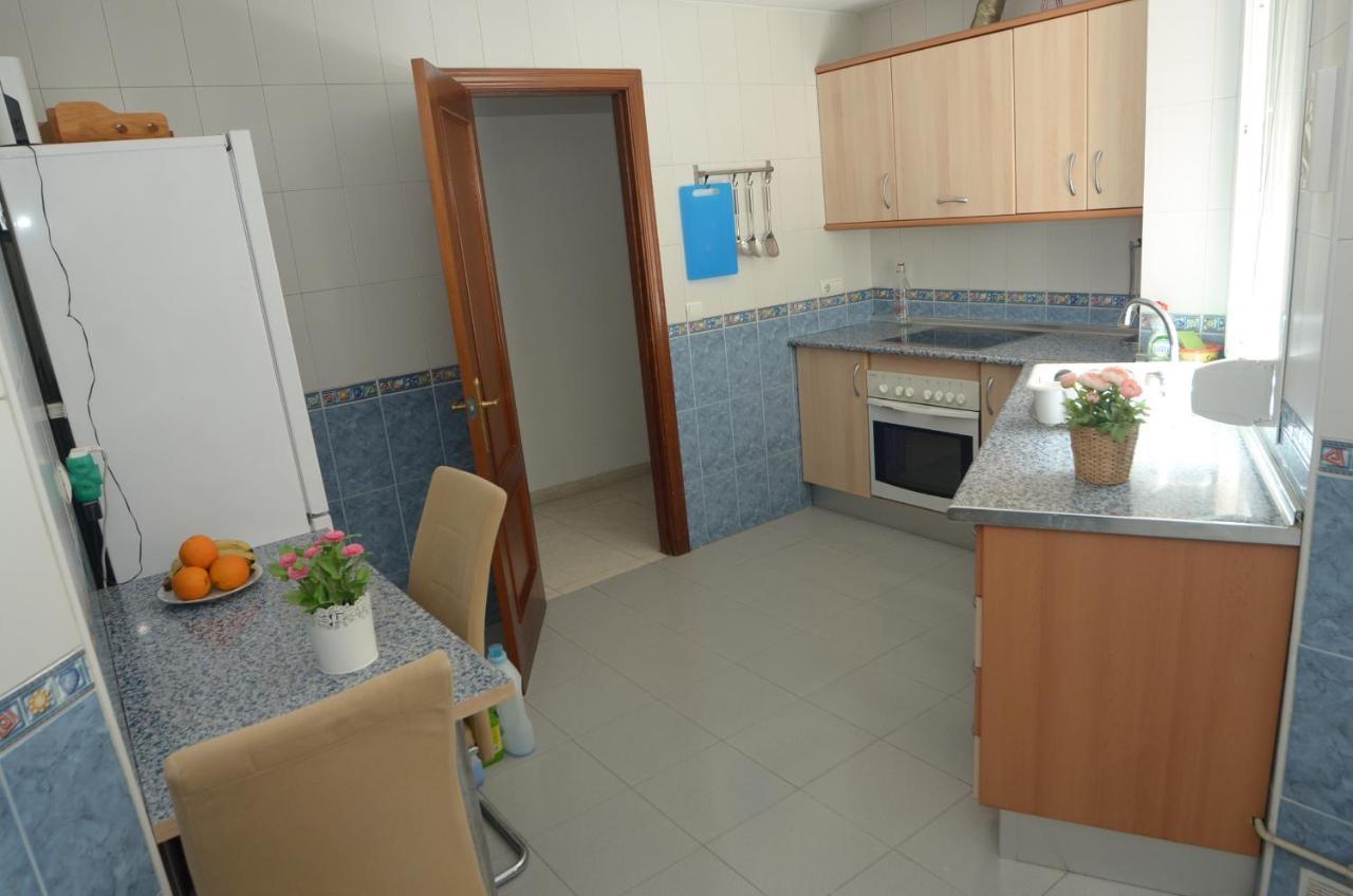 Habitacion Grande Con Terraza Privada, Malaga Centro Екстериор снимка