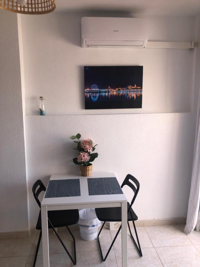 Habitacion Grande Con Terraza Privada, Malaga Centro Екстериор снимка